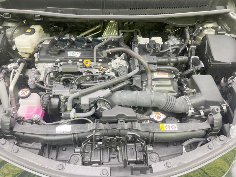 2023 Toyota Aqua 6AA-MXPK11 (UW-6a3756596b810)[4]