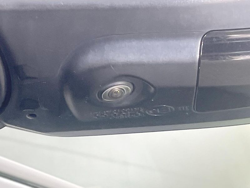 2023 Toyota Aqua 6AA-MXPK11 (UW-6a3756596b810)[14]