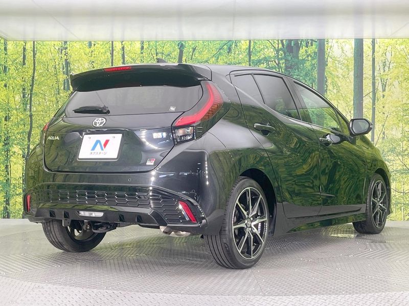 2023 Toyota Aqua 6AA-MXPK11 (UW-6a3756596b810)[20]