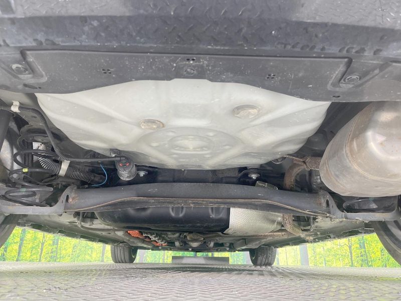2023 Toyota Aqua 6AA-MXPK11 (UW-6a3756596b810)[25]