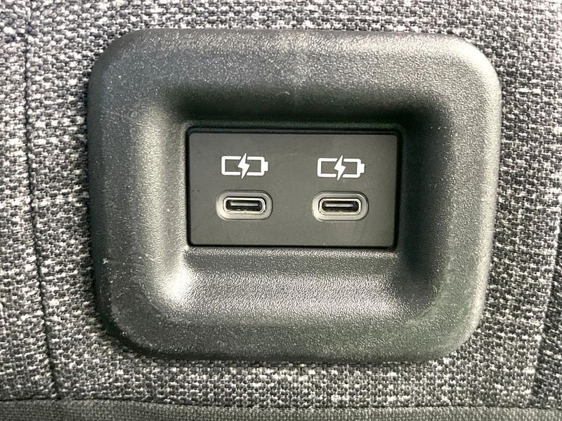 2024 Toyota Sienta 6AA-MXPL10G (UW-6a37565f60998)[18]