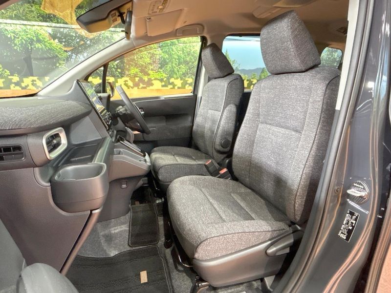 2025 Toyota Sienta 6AA-MXPL10G (UW-6a37565fd847d)[29]