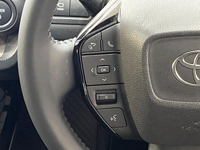 2024 Toyota Prius 6AA-MXWH60 (UW-6a37566bd3ddb)[5]