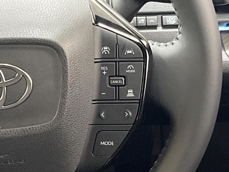 2024 Toyota Prius 6AA-MXWH60 (UW-6a37566bd3ddb)[6]