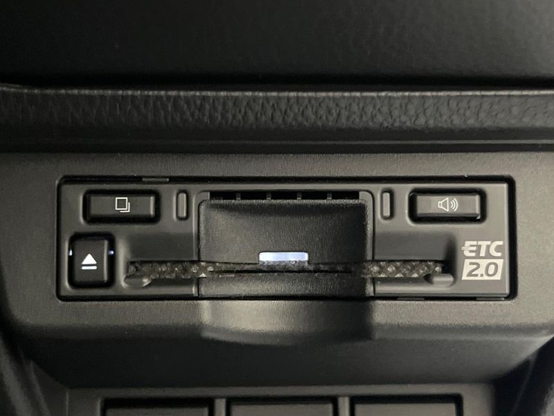 2024 Toyota Prius 6AA-MXWH60 (UW-6a37566bd3ddb)[11]