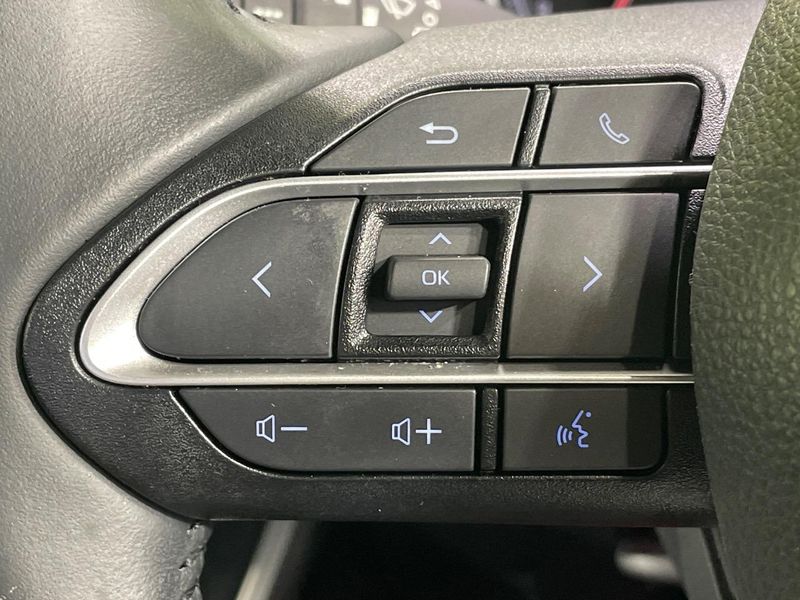 2023 Toyota Voxy 6BA-MZRA90W (UW-6a37567431c7b)[25]
