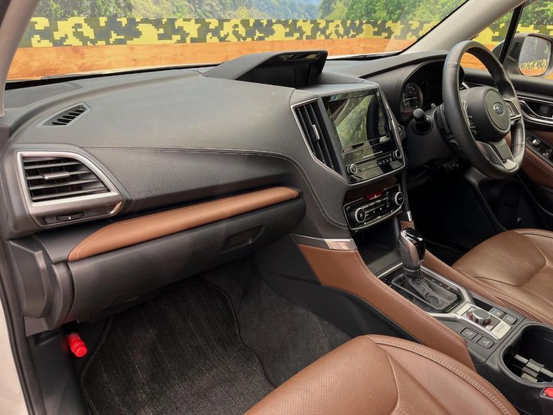 2019 Subaru Forester 5AA-SKE (UW-6a3756b27522e)[25]