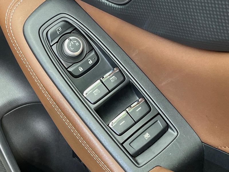 2019 Subaru Forester 5AA-SKE (UW-6a3756b27522e)[6]
