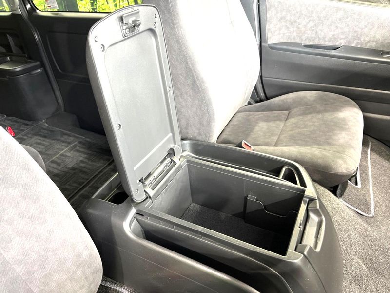 2021 Toyota Hiace Wagon 3BA-TRH219W (UW-6a3756b8bad6b)[16]