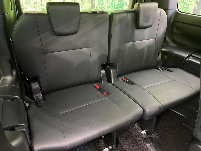 2016 Toyota Esquire DAA-ZWR80G (UW-6a375708082b3)[26]