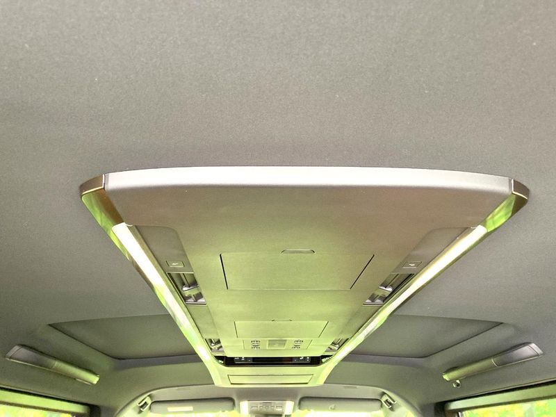 2026 Toyota Vellfire Hybrid 6AA-AAHH40W (UW-6a3b498a255f9)[24]