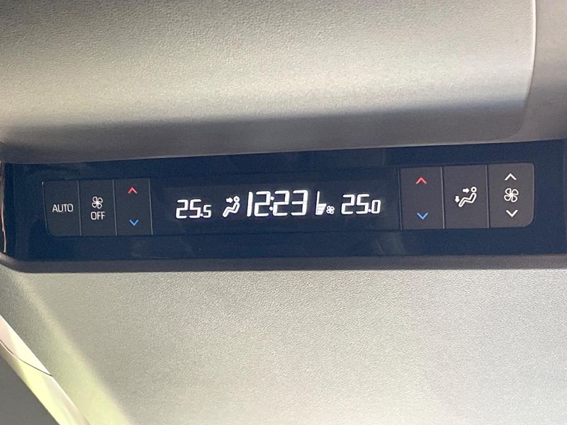 2026 Toyota Alphard Hybrid 6AA-AAHH40W (UW-6a3b498a72124)[11]