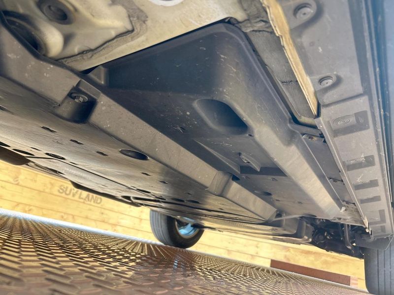 2019 Toyota RAV4 6AA-AXAH54 (UW-6a3b49aec5e53)[18]