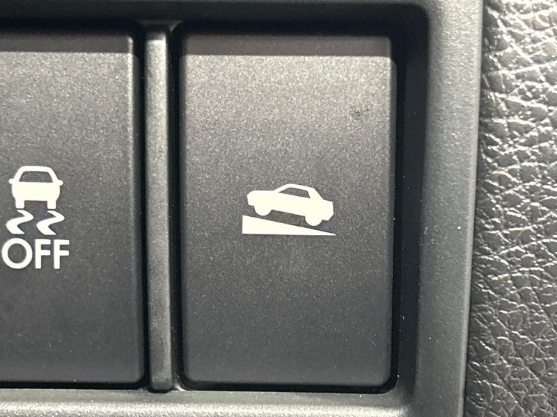 2013 Subaru Legacy B4 DBA-BMM (UW-6a3b49e65592a)[23]