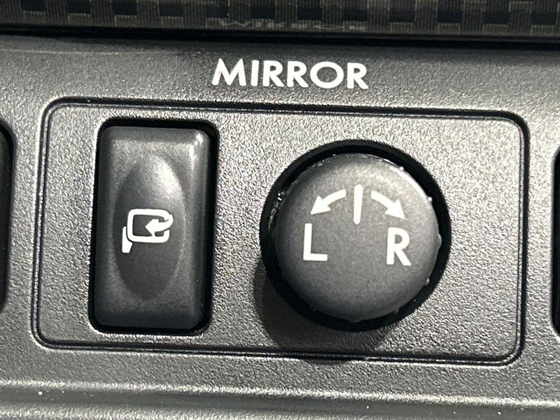 2013 Subaru Legacy B4 DBA-BMM (UW-6a3b49e65592a)[22]