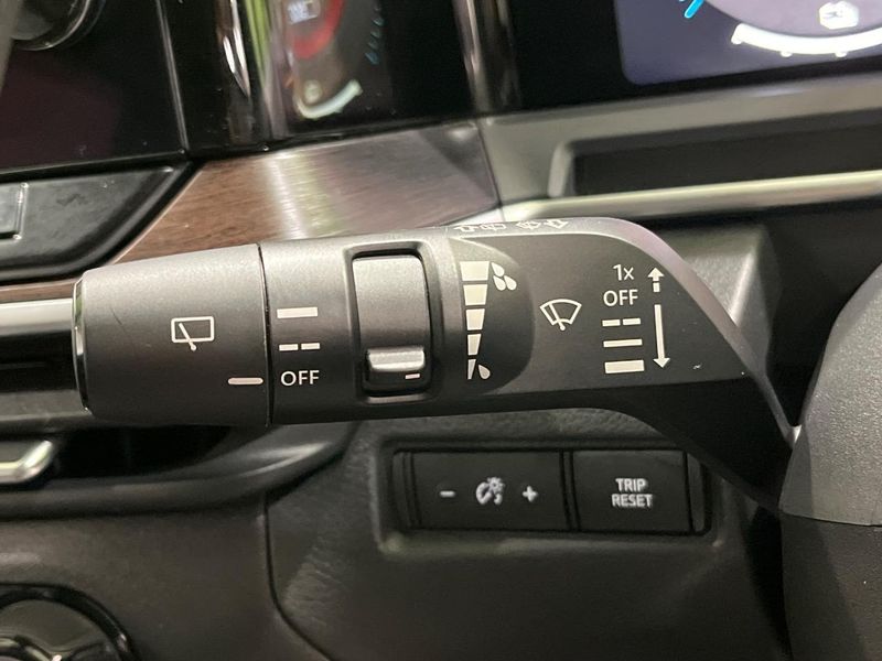 2023 Nissan Aura 6AA-FE13 (UW-6a3b4a0432f67)[21]