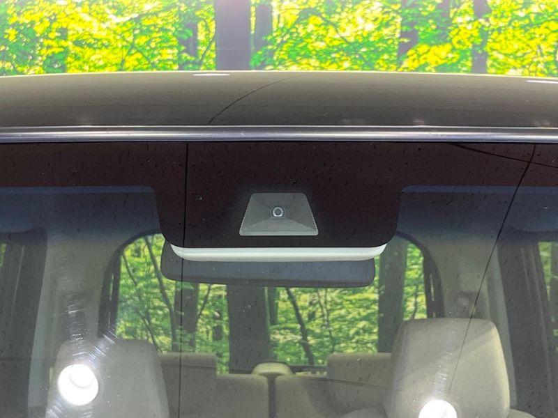 2018 Honda N-BOX DBA-JF3 (UW-6a3b4a64b5da7)[21]