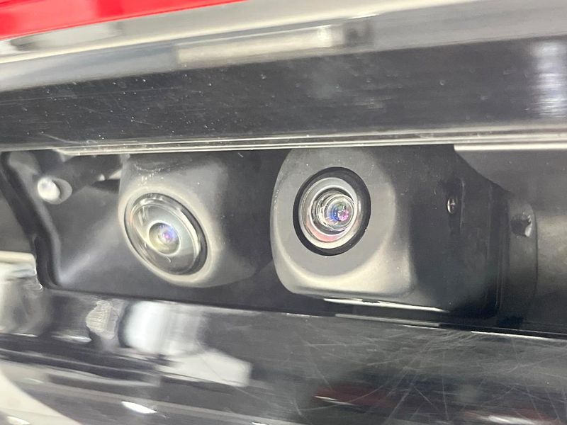 2023 Toyota Prius 6AA-MXWH65 (UW-6a3b4b532c0b4)[13]