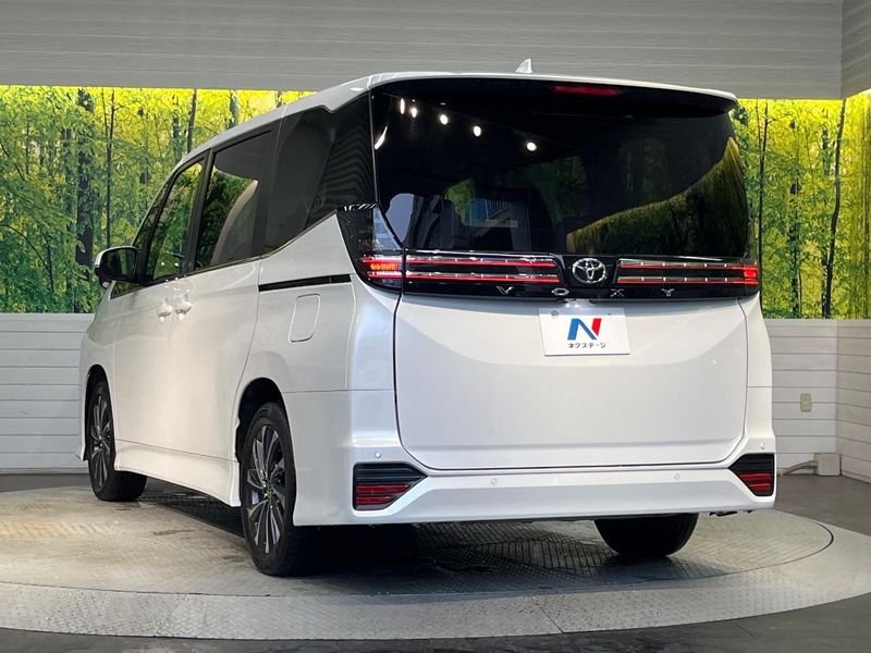 2023 Toyota Voxy 6BA-MZRA90W (UW-6a3b4b58f412b)[7]