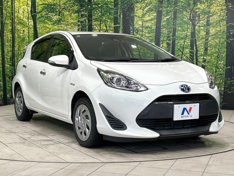 2018 Toyota Aqua DAA-NHP10 (UW-6a3b4b6992cf4)[11]