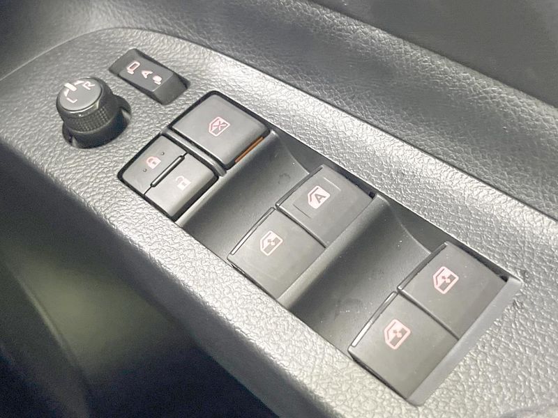 2019 Toyota Sienta DBA-NSP170G (UW-6a3b4b704db3c)[29]