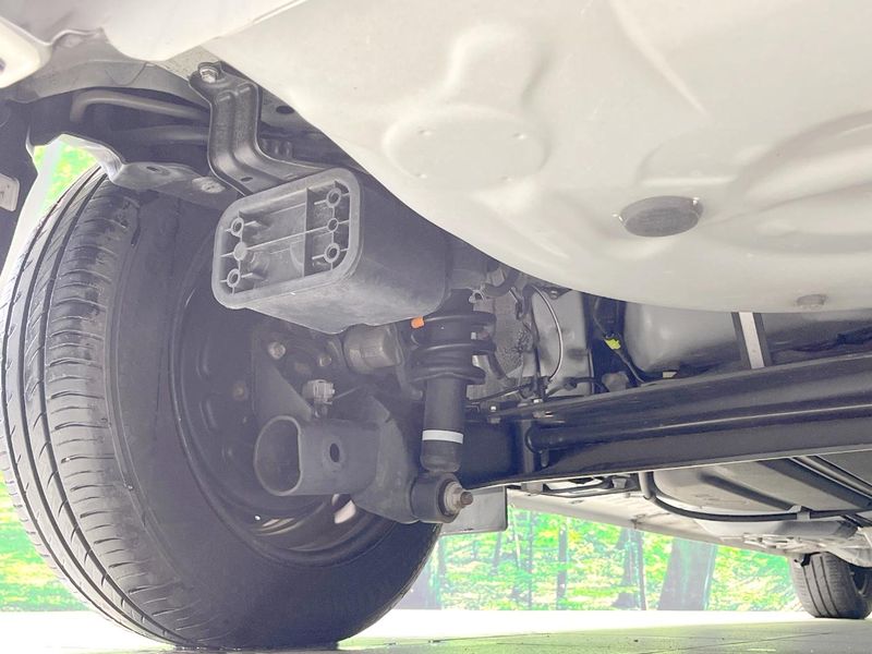 2019 Toyota Sienta DBA-NSP170G (UW-6a3b4b704db3c)[16]
