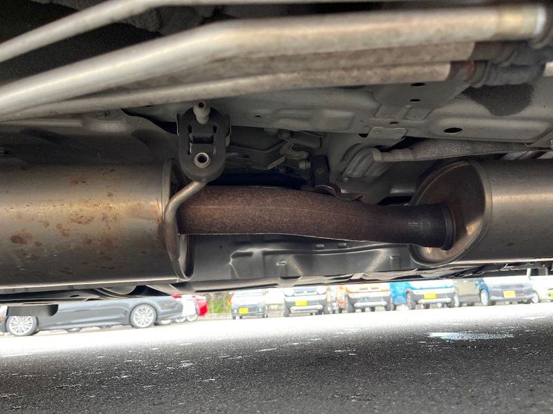 2016 Nissan Elgrand DBA-TE52 (UW-6a3b4ba449c2e)[21]