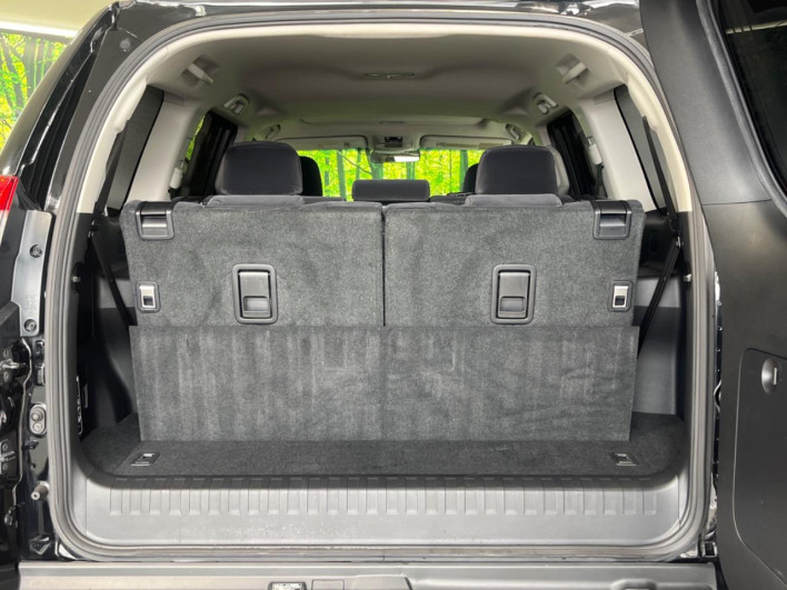 2017 Toyota Land Cruiser Prado CBA-TRJ150W (UW-6a3b4ba736d30)[18]