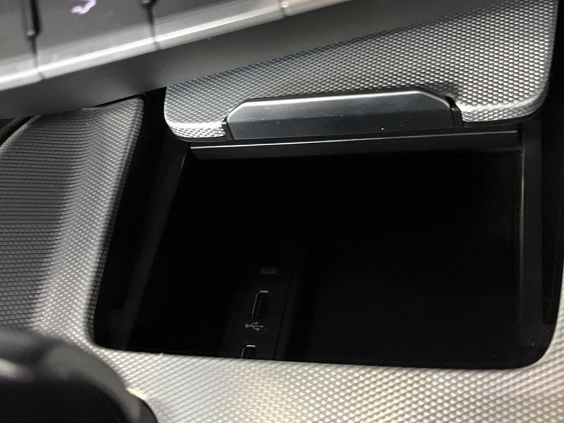 2016 Audi TT Coupe ABA-FVCHH (UW-6a3b4badccf14)[18]