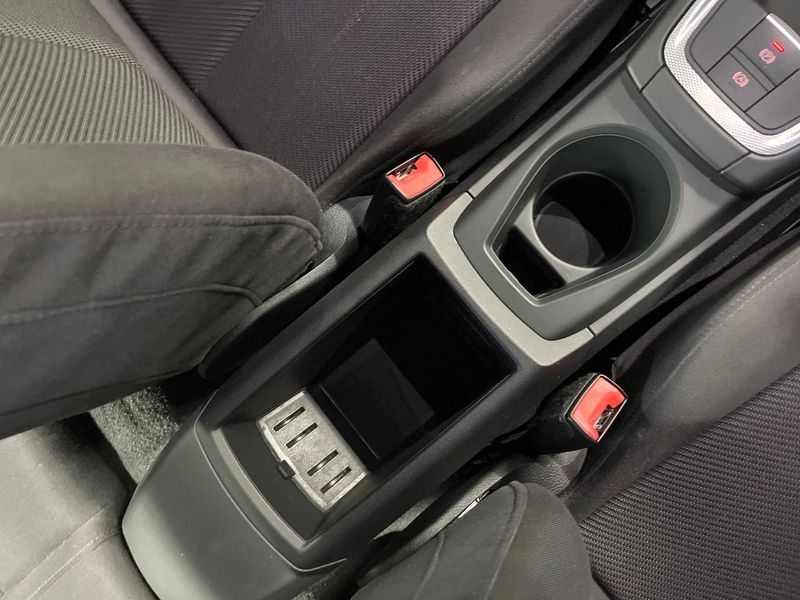 2016 Audi TT Coupe ABA-FVCHH (UW-6a3b4badccf14)[25]