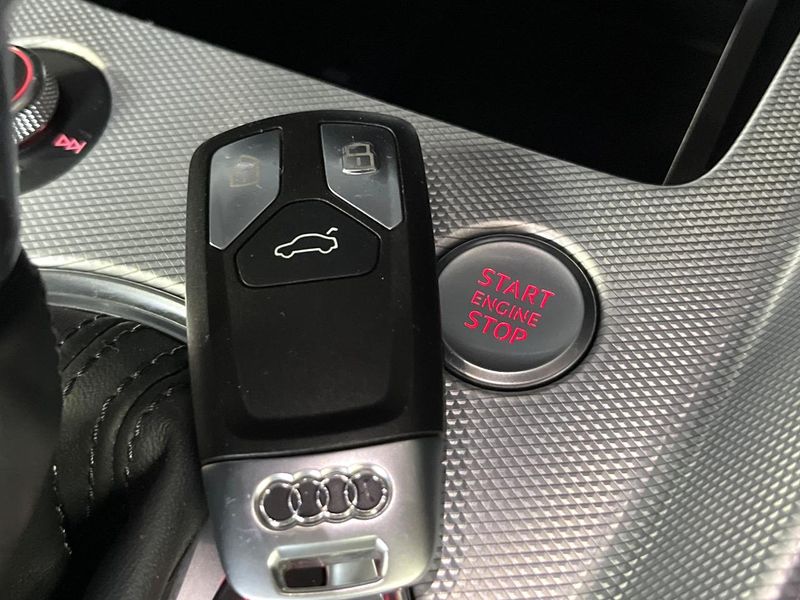 2016 Audi TT Coupe ABA-FVCHH (UW-6a3b4badccf14)[19]