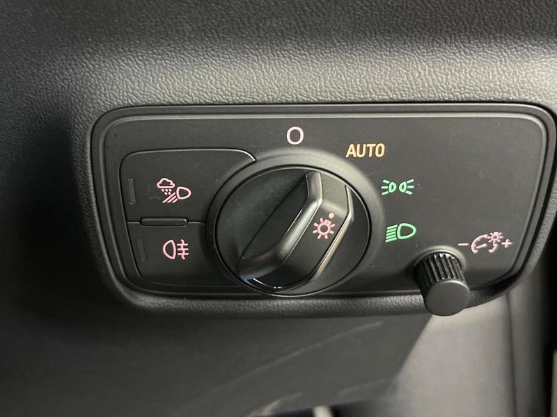 2016 Audi TT Coupe ABA-FVCHH (UW-6a3b4badccf14)[4]