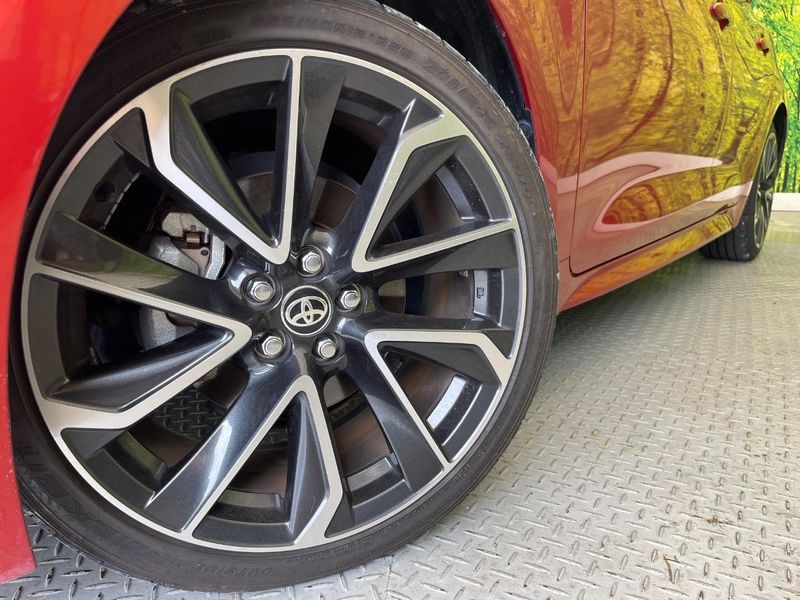 2019 Toyota Corolla Sport 6AA-ZWE211H (UW-6a3b4bf6366b9)[17]