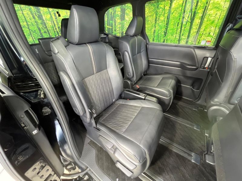 2023 Toyota Noah 6AA-ZWR90W (UW-6a3b4c003aa77)[24]