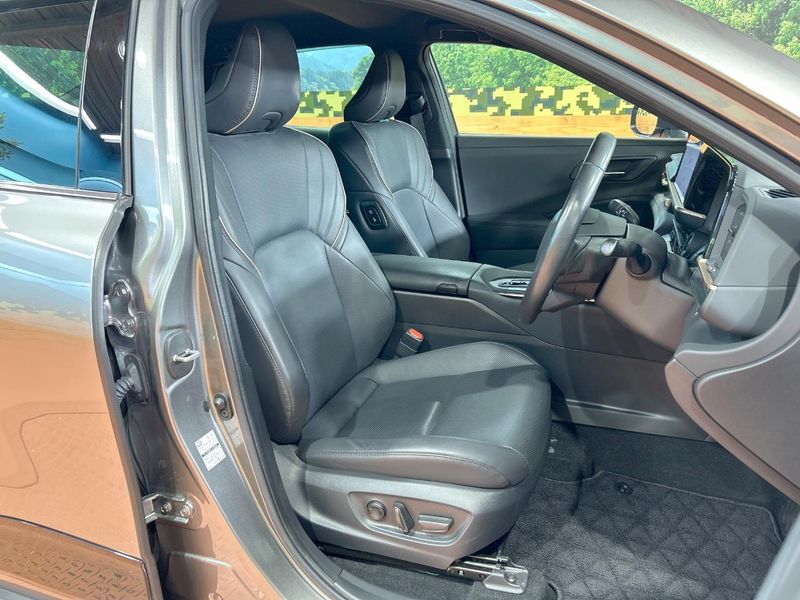 2023 Toyota Crown Crossover 6AA-AZSH35 (UW-6a3c9b0ee2b05)[18]