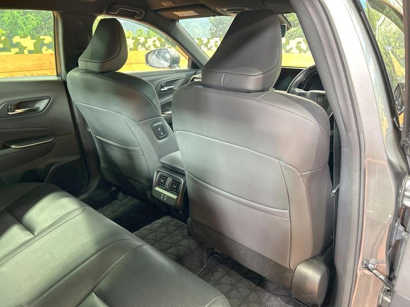 2023 Toyota Crown Crossover 6AA-AZSH35 (UW-6a3c9b0ee2b05)[25]