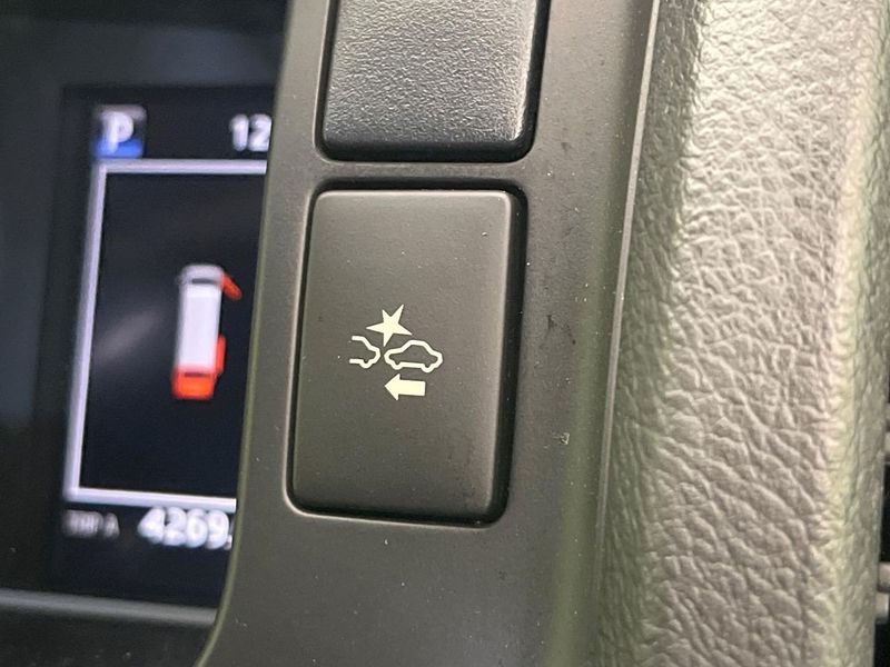 2023 Toyota Hiace Van 3DF-GDH201V (UW-6a3c9b5944f06)[24]