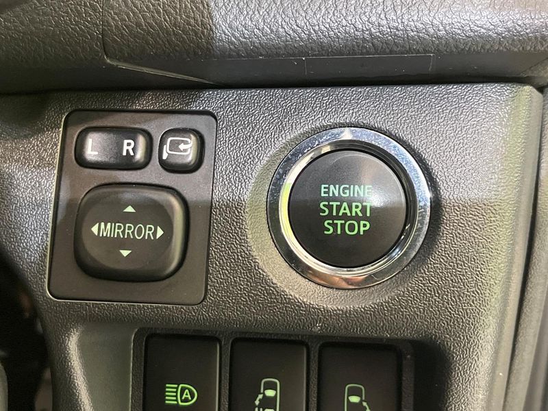 2023 Toyota Hiace Van 3DF-GDH201V (UW-6a3c9b5944f06)[22]