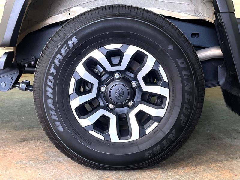 2025 Toyota Land Cruiser 70 3DA-GDJ76W (UW-6a3c9b5d9984c)[7]