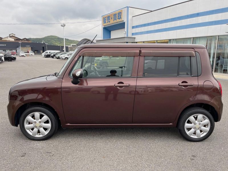 2010 Suzuki ALTO Lapin DBA-HE22S (UW-6a3c9b821d5e5)[8]