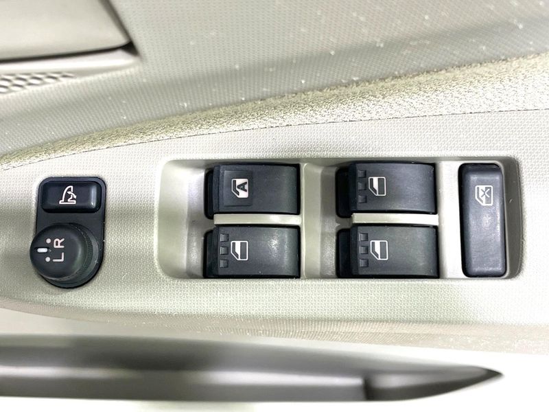 2012 Daihatsu Move DBA-LA100S (UW-6a3c9be640421)[8]
