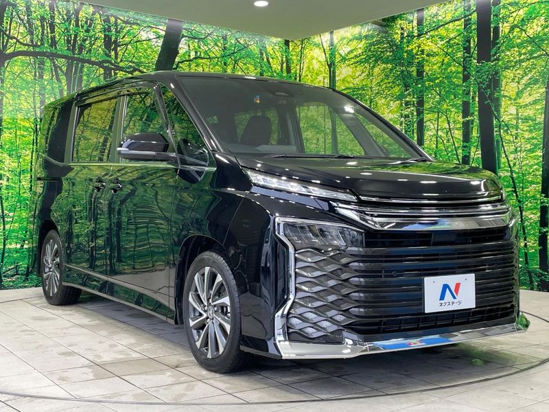 2023 Toyota Voxy 6BA-MZRA90W (UW-6a3c9c84505a3)[9]