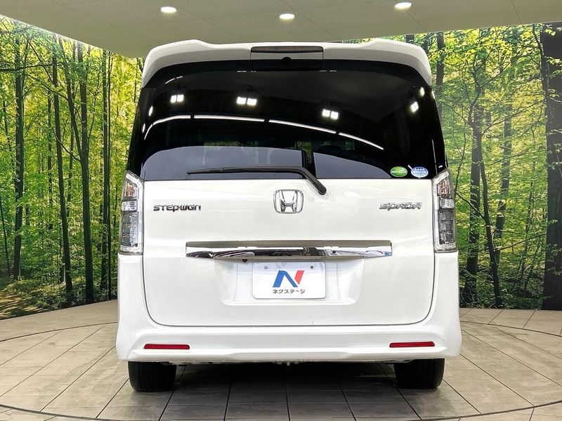 2012 Honda Stepwgn Spada DBA-RK5 (UW-6a3c9ca5a7d2b)[8]
