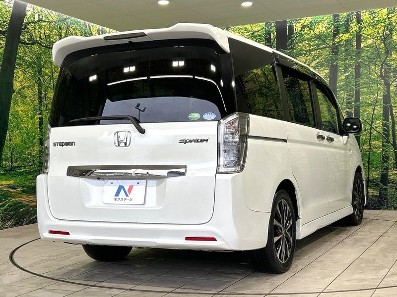 2012 Honda Stepwgn Spada DBA-RK5 (UW-6a3c9ca5a7d2b)[9]