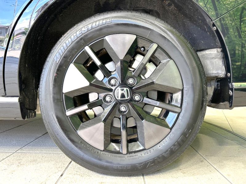 2024 Honda Step Wagon 6AA-RP8 (UW-6a3c9cab089dc)[17]
