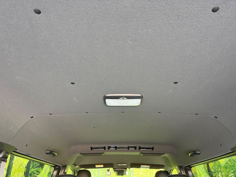 2023 Toyota Hiace Van 3BF-TRH216K (UW-6a3c9ccd1f18e)[16]
