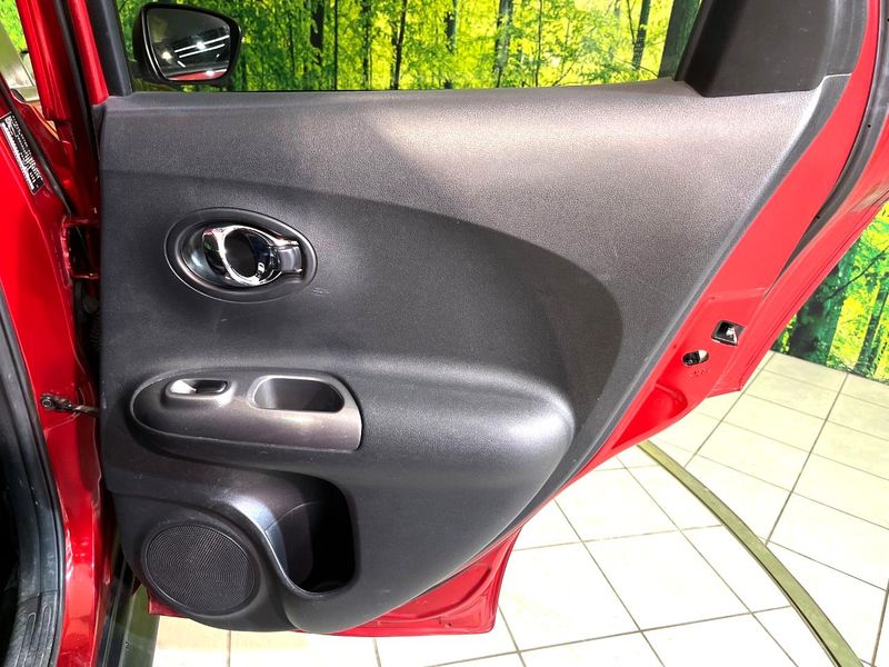 2015 Nissan JUKE DBA-YF15 (UW-6a3c9ceb37806)[26]