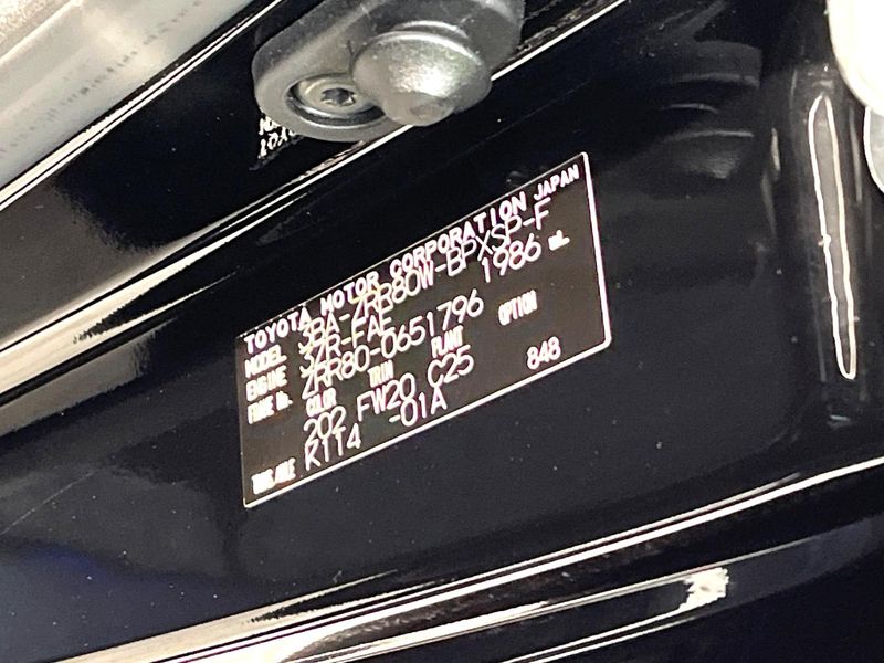 2020 Toyota Voxy 3BA-ZRR80W (UW-6a3c9cfe31092)[1]