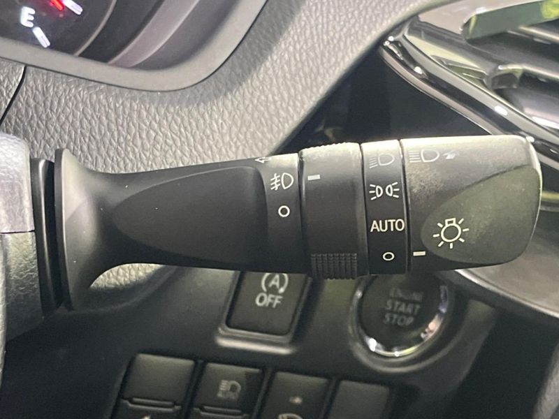 2019 Toyota Voxy DBA-ZRR85W (UW-6a3c9d00ef698)[22]