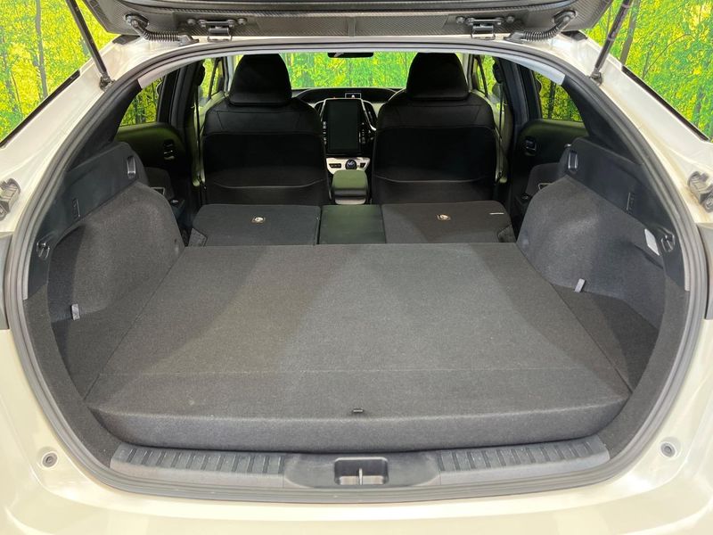 2017 Toyota Prius PHV DLA-ZVW52 (UW-6a3c9d1241cdd)[23]